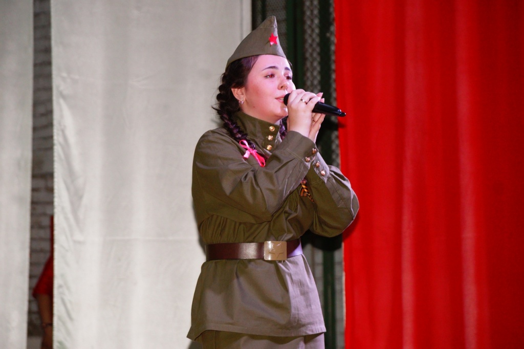 усть абаканский дк гагарина. гагарина усть абакане. абакан дворец культуры хакасии. гагарина усть абакане. дом культуры абакан.