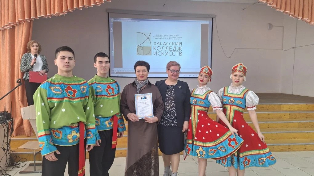 Фото автора и Усть-Абаканского ЦДО